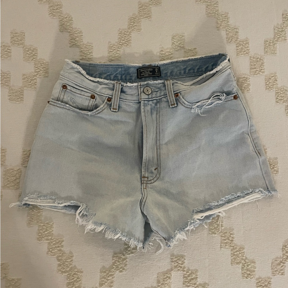 Cut off shorts